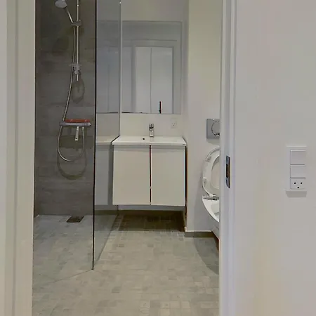 2-br W A Balcony In Frederiksberg - 210